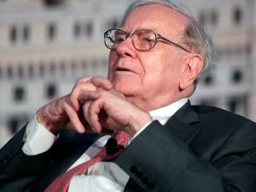 Buffett Explains the "Cardinal Sin" Munger Called "Thumb-Sucking"