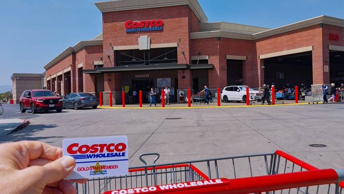 $COST Copies a Popular Trader Joe's Collectible With Two New Canvas Tote Bags
