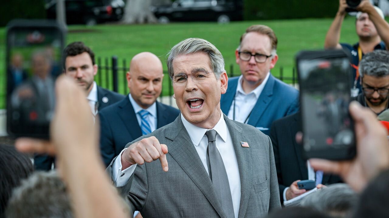 Treasury's Bessent Prepares to Tap $1 Trillion in Reserves to Lower Bond Yields