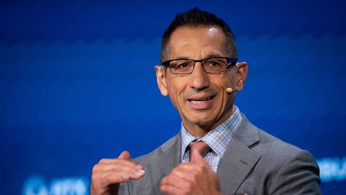 Alaska Air CEO Ben Minicucci Focuses on Wealthy Travelers to Navigate High Fuel Costs