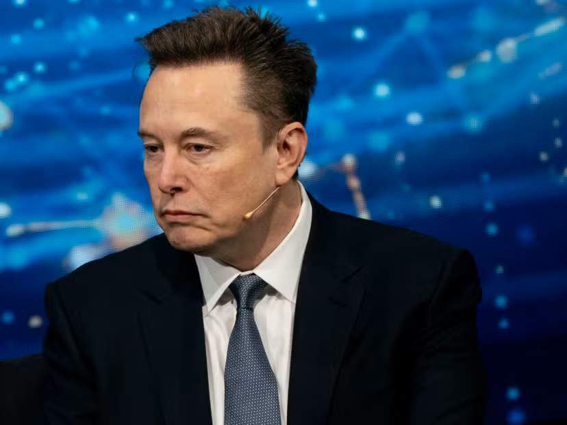 Musk Reignites Feud With $DAL Over Wi-Fi Provider Choice