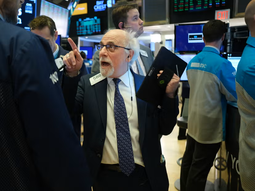 40-Year Wall Street Veteran Flags Rare VIX Signal as Warning for Stocks