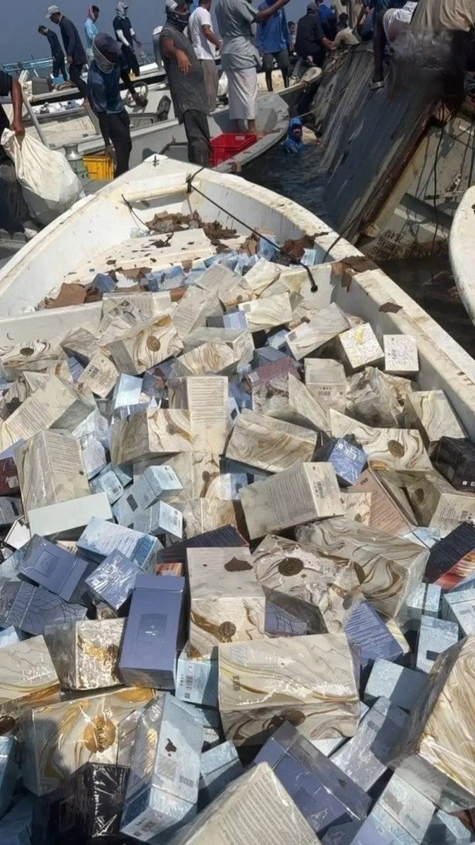 iPhones, Perfumes and Other Goods Reportedly Wash Into Strait of Hormuz After Cargo Ship Carrying Roughly 2,500 Containers Sinks