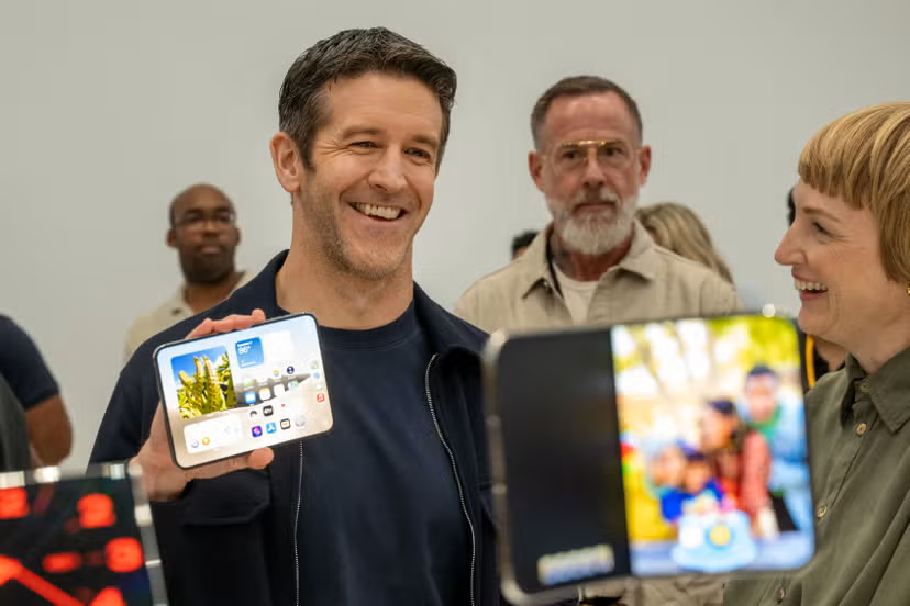 Jim Cramer Calls Apple's Foldable Duo "Revolutionary," Plans to Buy One Himself