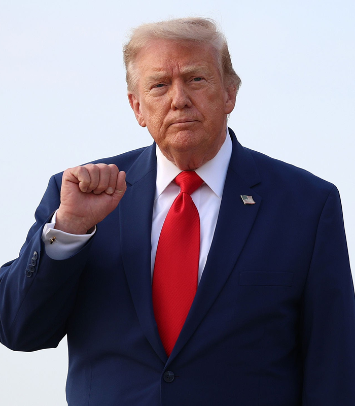 Trump's July Financial Disclosure Reveals 1,156 Trades With Heavy Tech and Cybersecurity Rotation